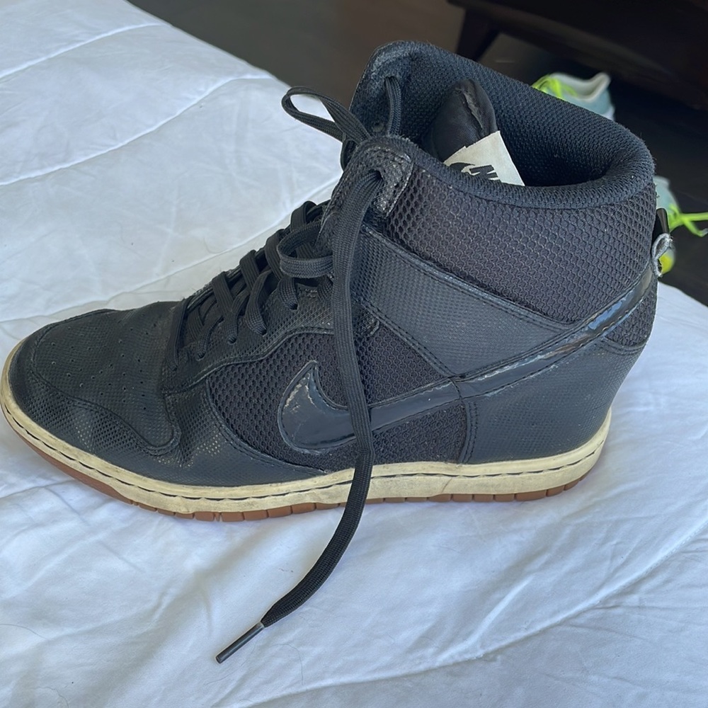Nike Dunk Sky Hi Essential Black Gum - Wedge Womens Shoes Size 9.5 - Picture 7 of 9